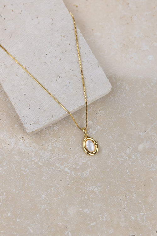 Melodious Necklace Gold